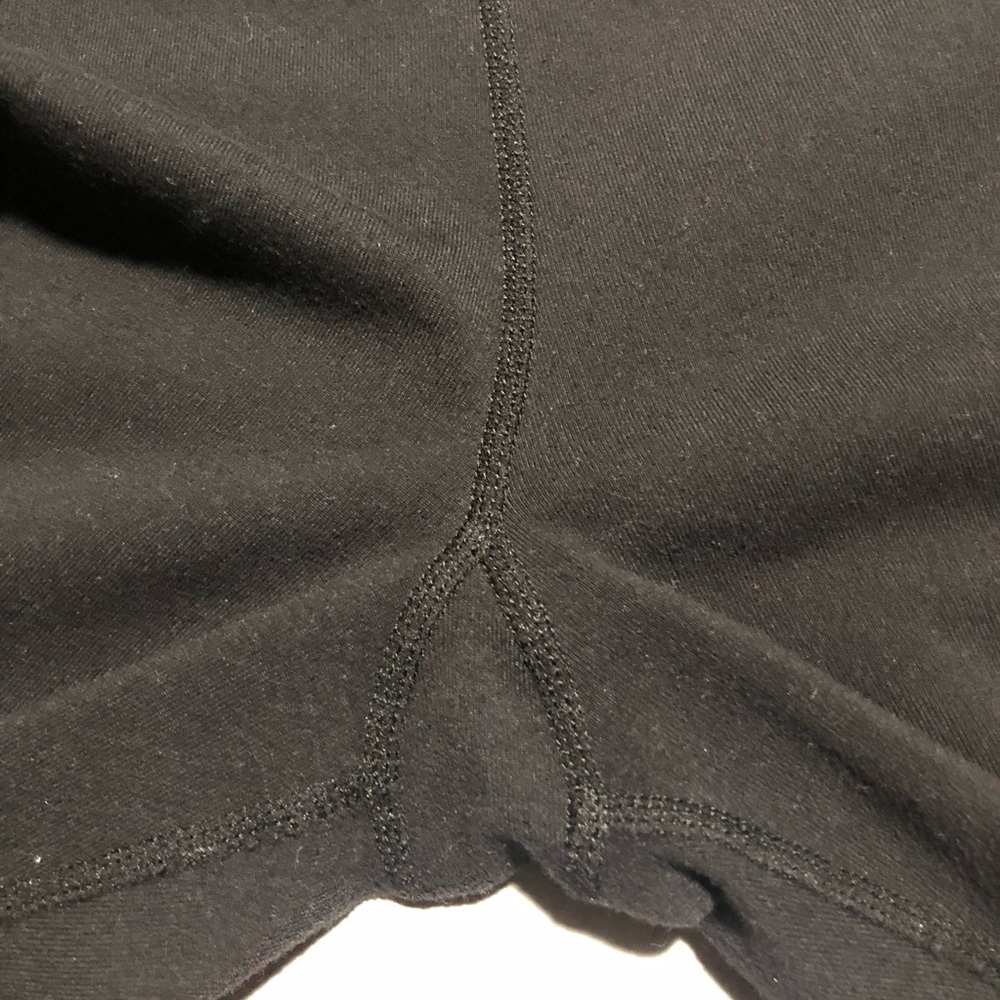 Lululemon Cropped Pants. - Picture 5 of 8